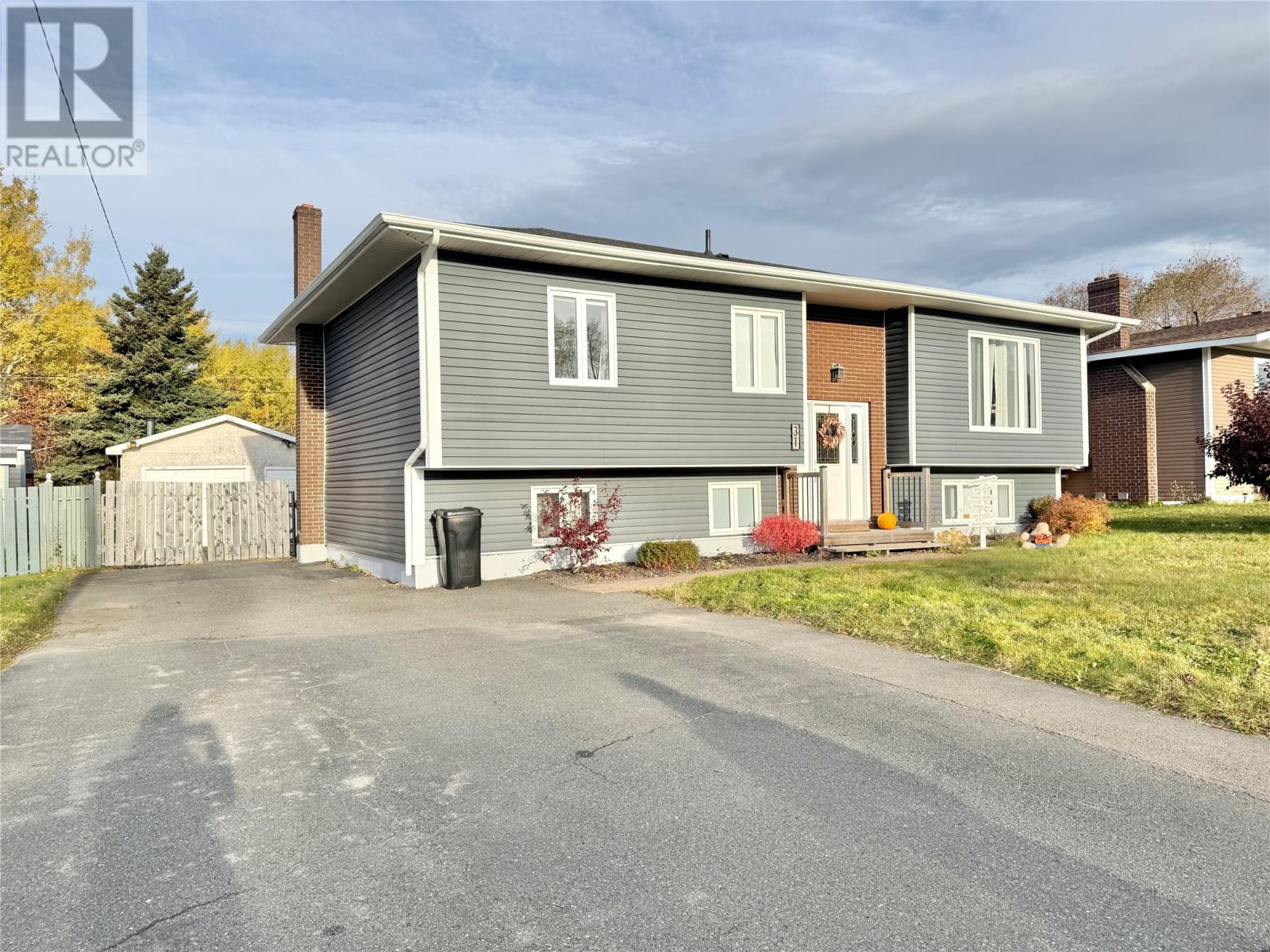 MLS® listing #30443413 for sale located at 31 Southcott Drive