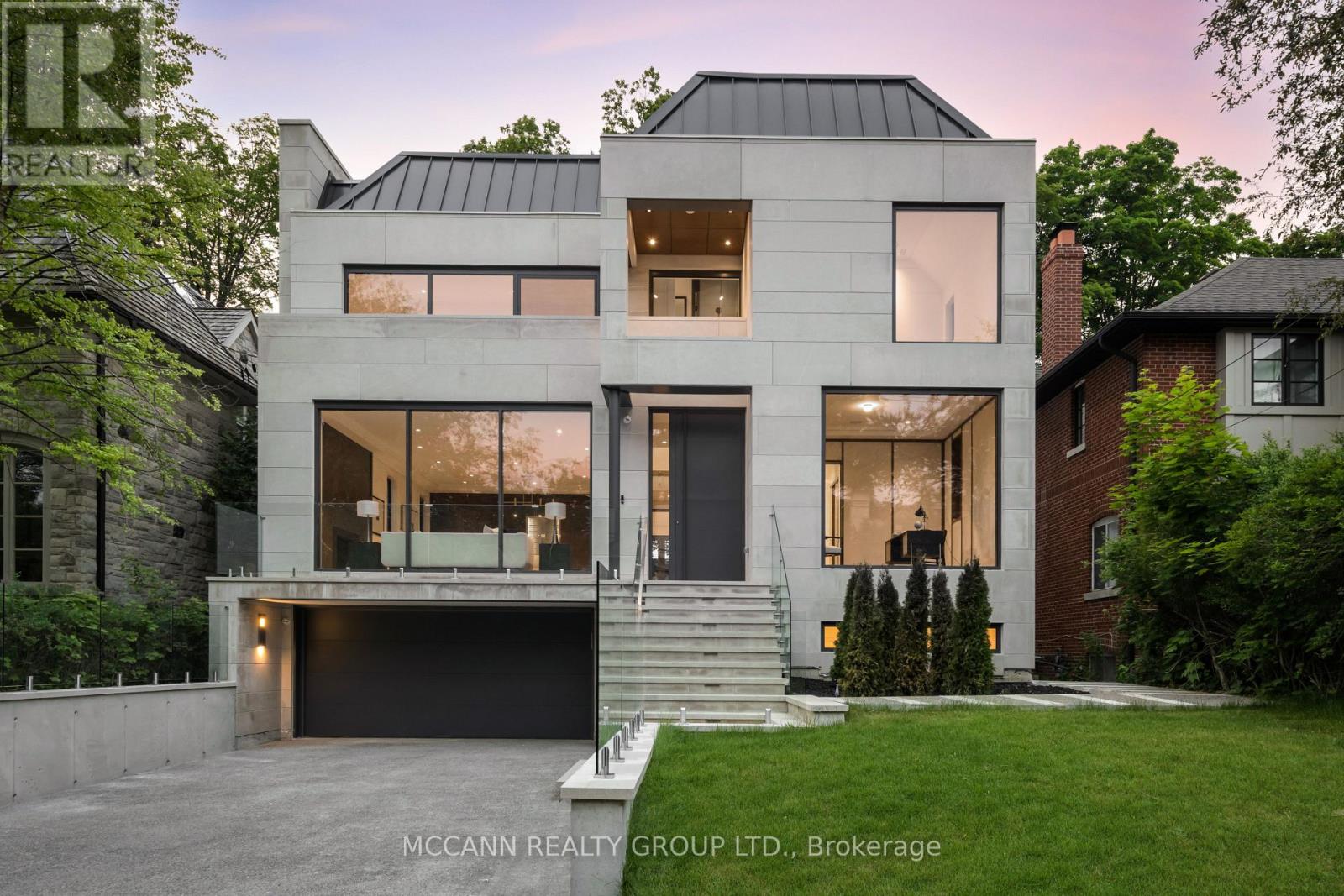MLS® listing #30443646 for sale located at 64 GLENGOWAN ROAD