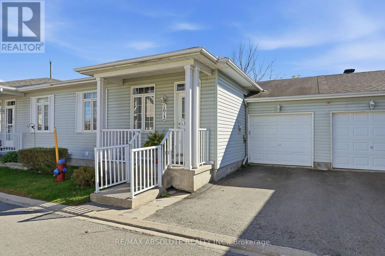 MLS® listing #30444079 for sale located at 1613 MANON STREET