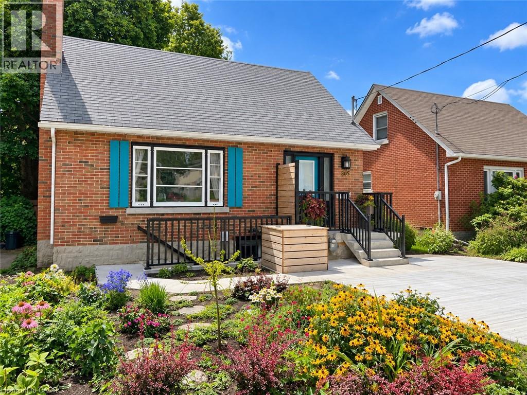 MLS® listing #30445222 for sale located at 305 MILL Street Unit# LOWER