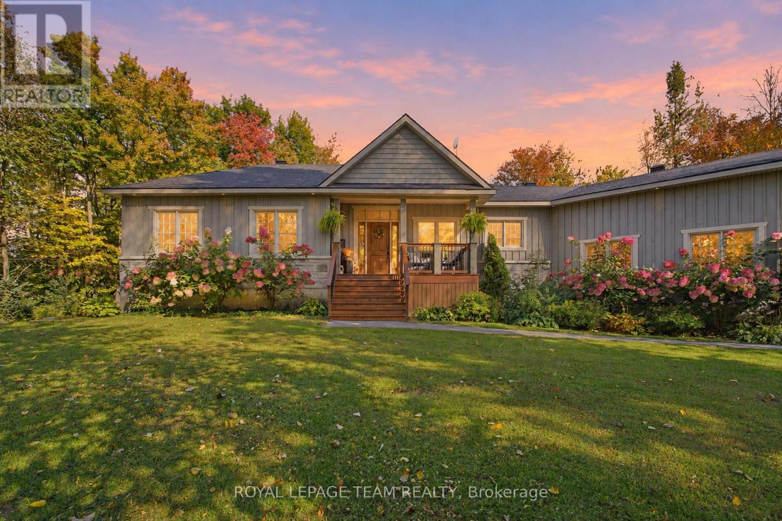 MLS® listing #30445356 for sale located at 60 KIMBERLY AVENUE
