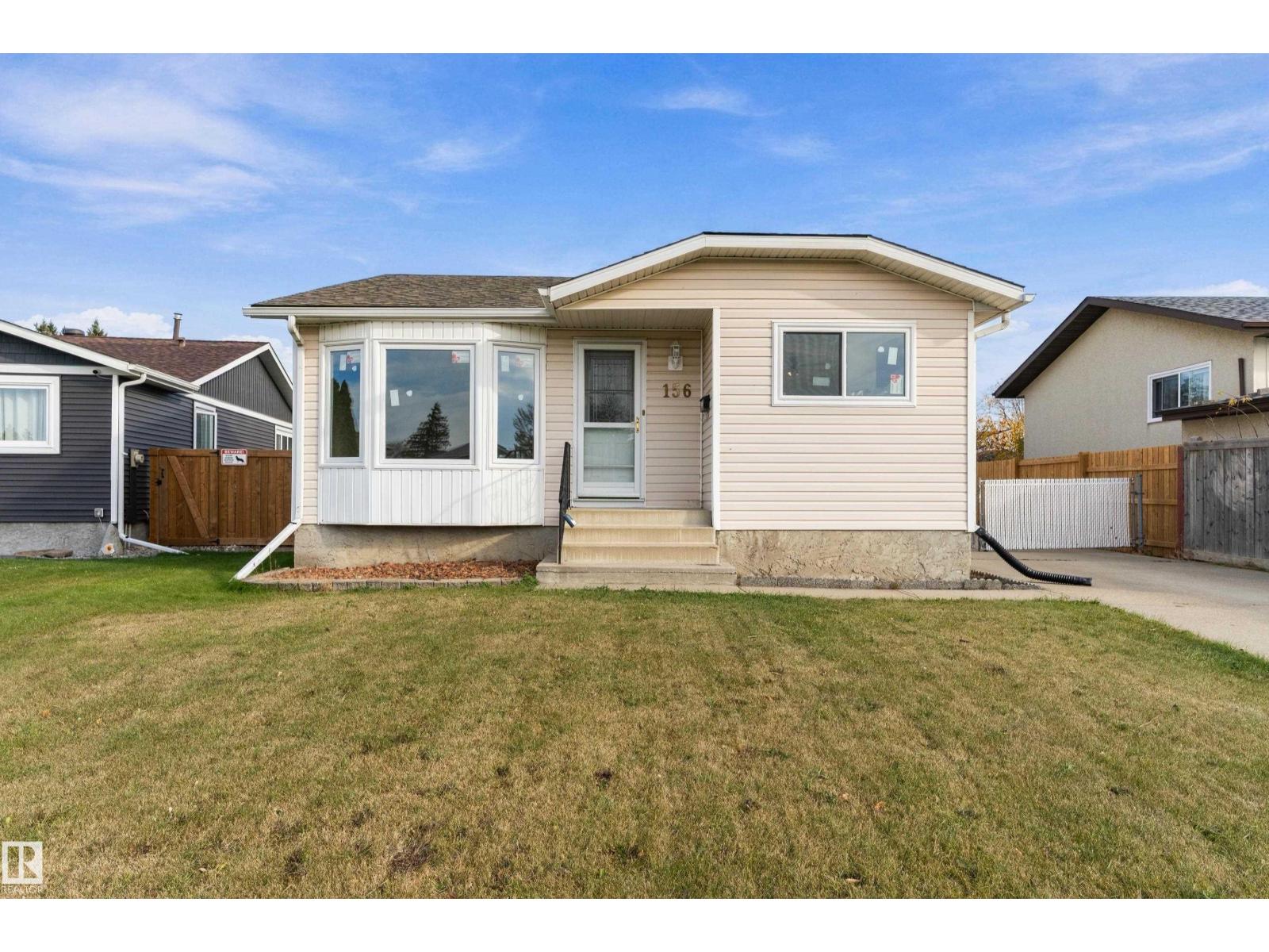 MLS® listing #30445665 for sale located at 156 DUNLUCE RD NW