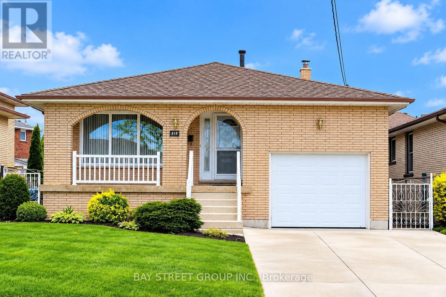 MLS® listing #30447011 for sale located at LOWER LEVEL - 316 EAGLEWOOD DRIVE