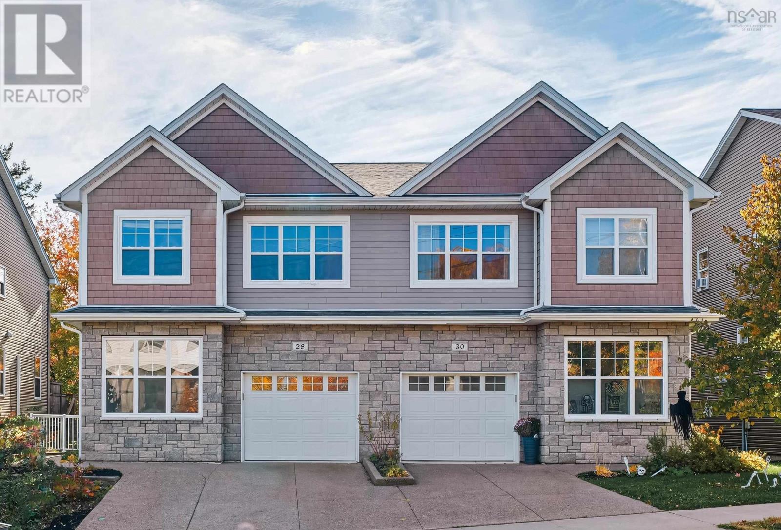 MLS® listing #30447225 for sale located at 28 Hazelton Hill