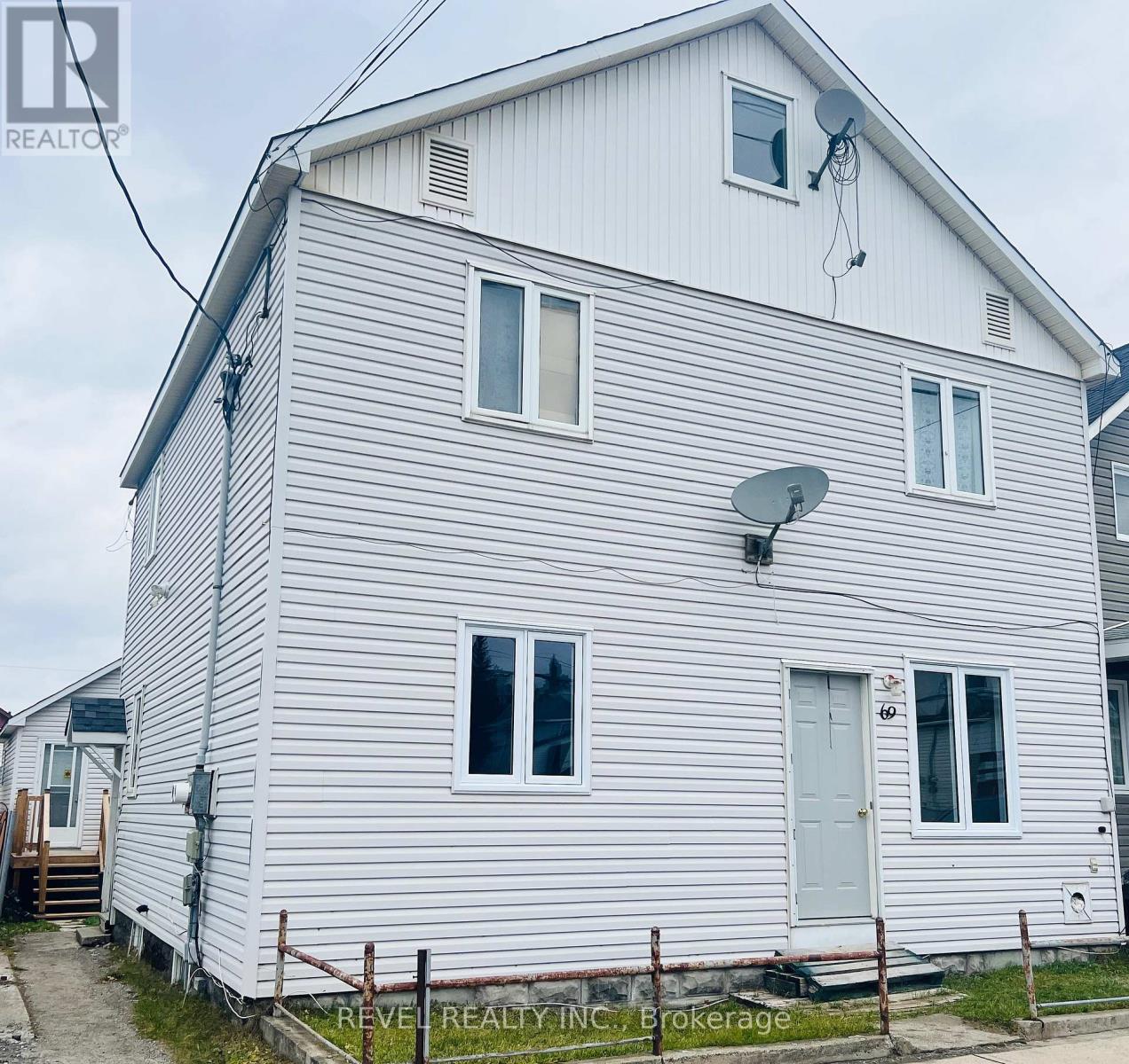 MLS® listing #30447737 for sale located at 69 CROATIA AVENUE