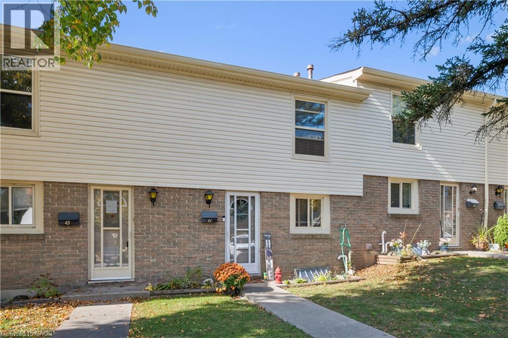 MLS® listing #30449112 for sale located at 165 GREEN VALLEY Drive Unit# 44