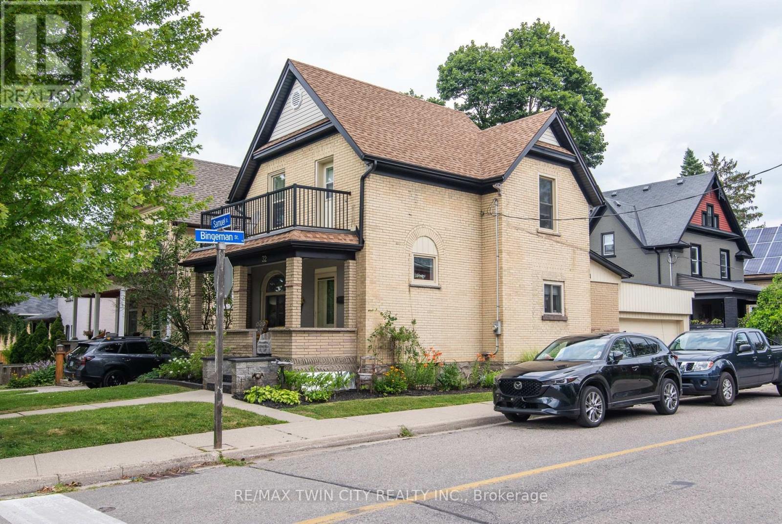 MLS® listing #30449515 for sale located at 32 SAMUEL STREET