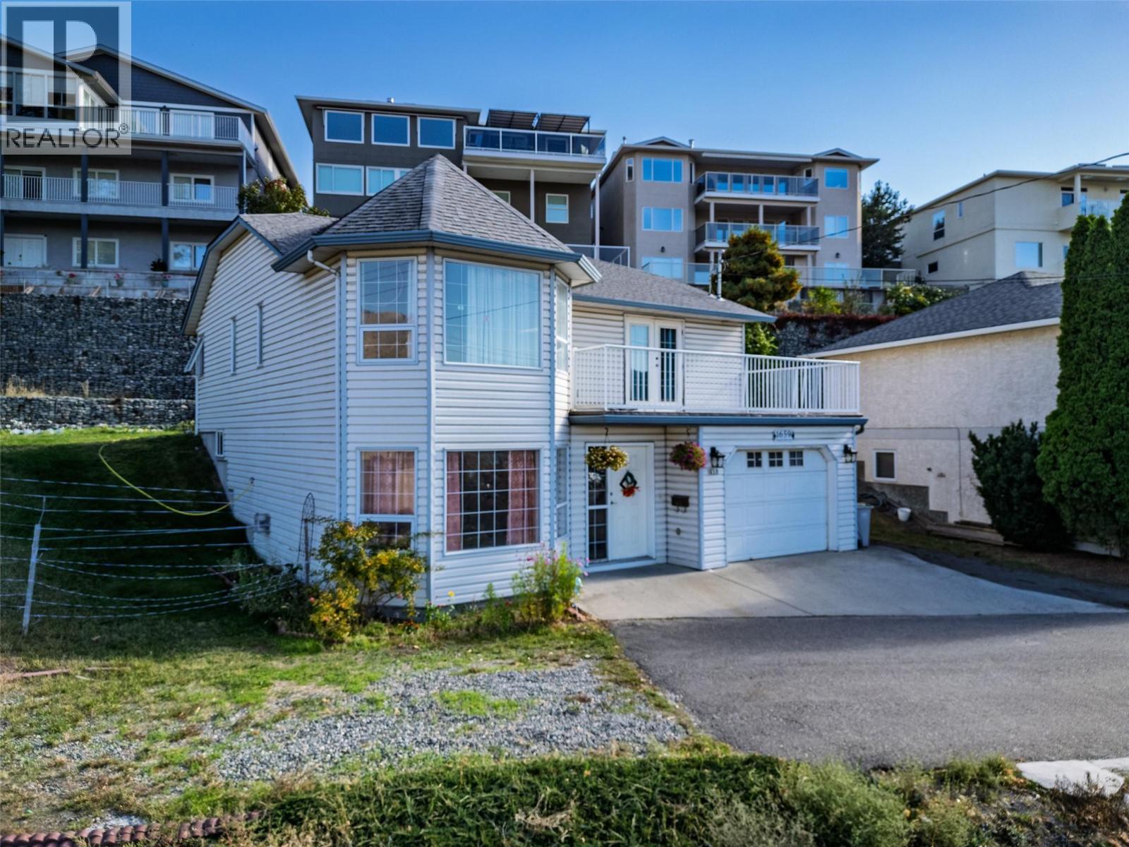 MLS® listing #30450048 for sale located at 1659 Valleyview Drive