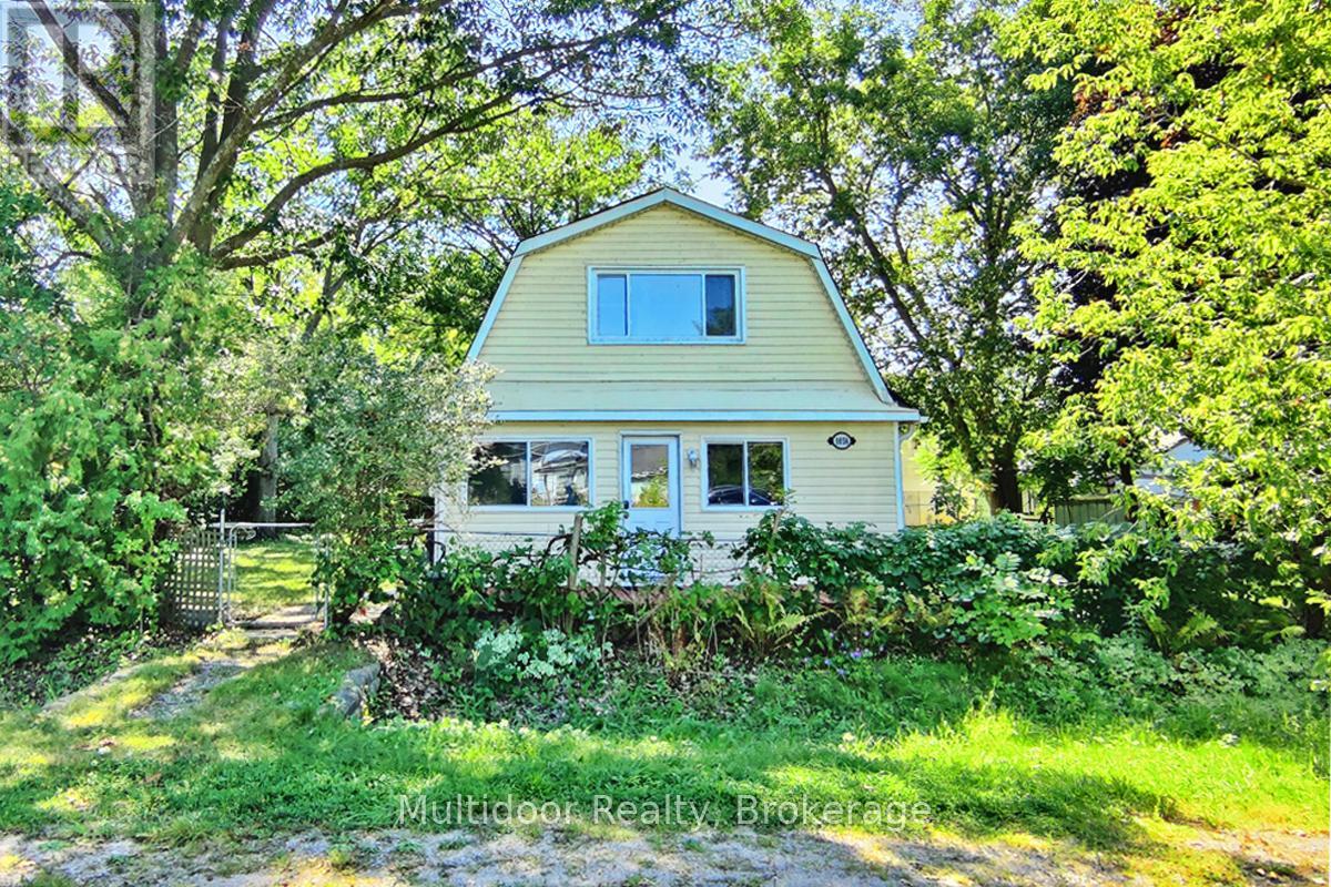 MLS® listing #30451229 for sale located at 1058 ISABELLA STREET