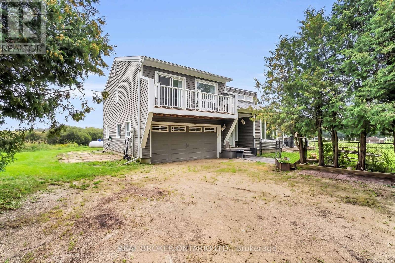 MLS® listing #30451795 for sale located at 106008 SOUTHGATE RD 10 LINE