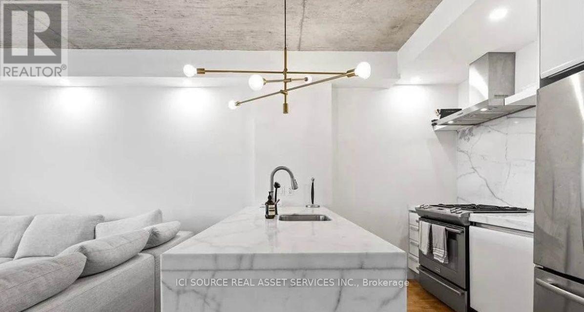 MLS® listing #30452123 for sale located at 526 - 75 PORTLAND STREET