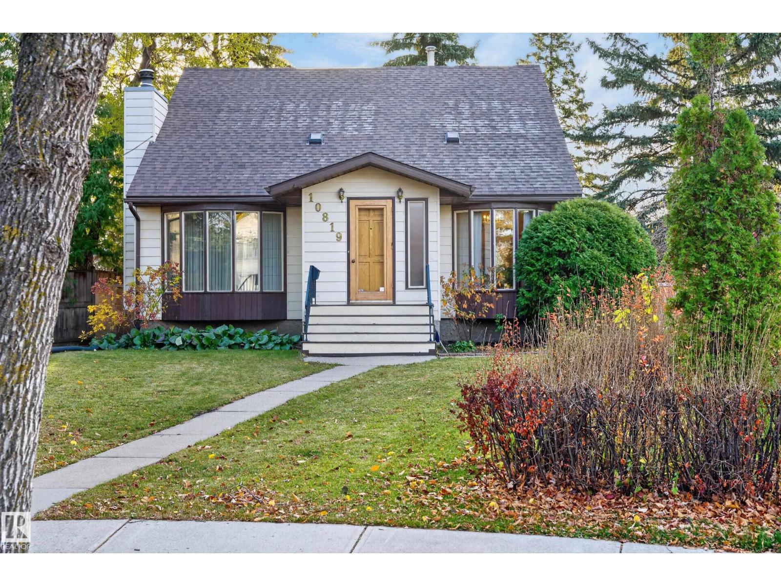 MLS® listing #30452257 for sale located at 10819 131 ST NW