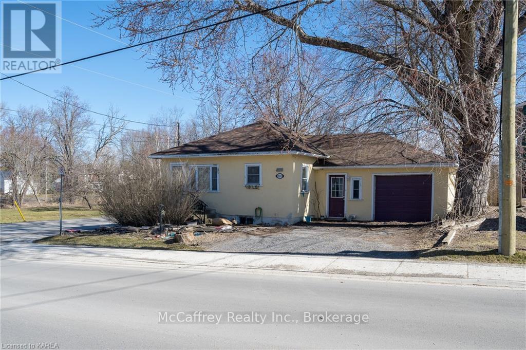 MLS® listing #30452293 for sale located at 2565 COUNTY ROAD 4