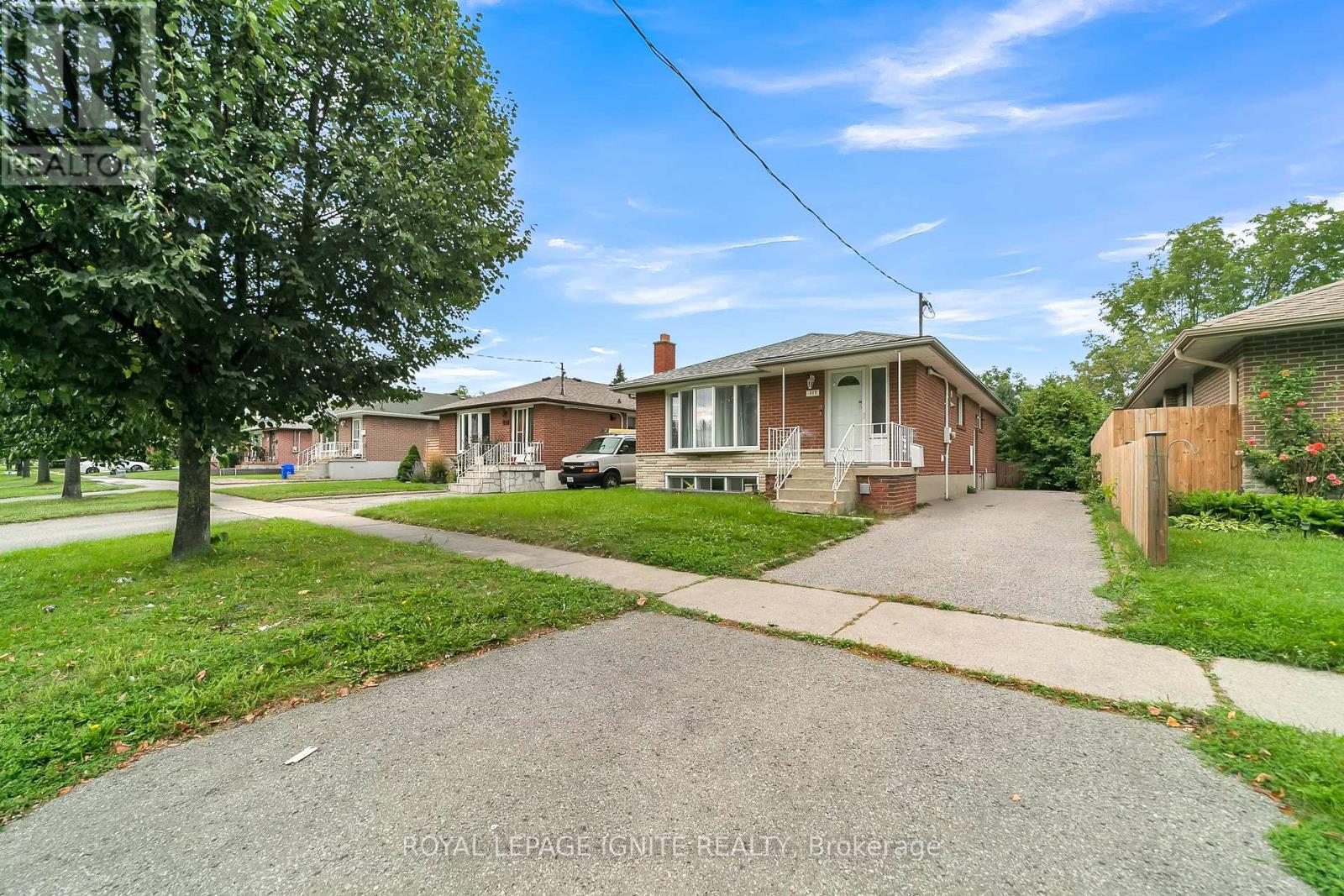 MLS® listing #30452344 for sale located at MAIN - 117 CABOT STREET