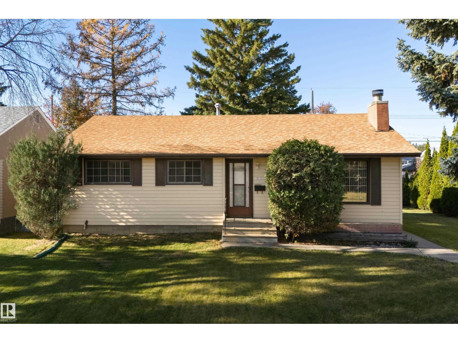 MLS® listing #30452356 for sale located at 13612 137 ST NW