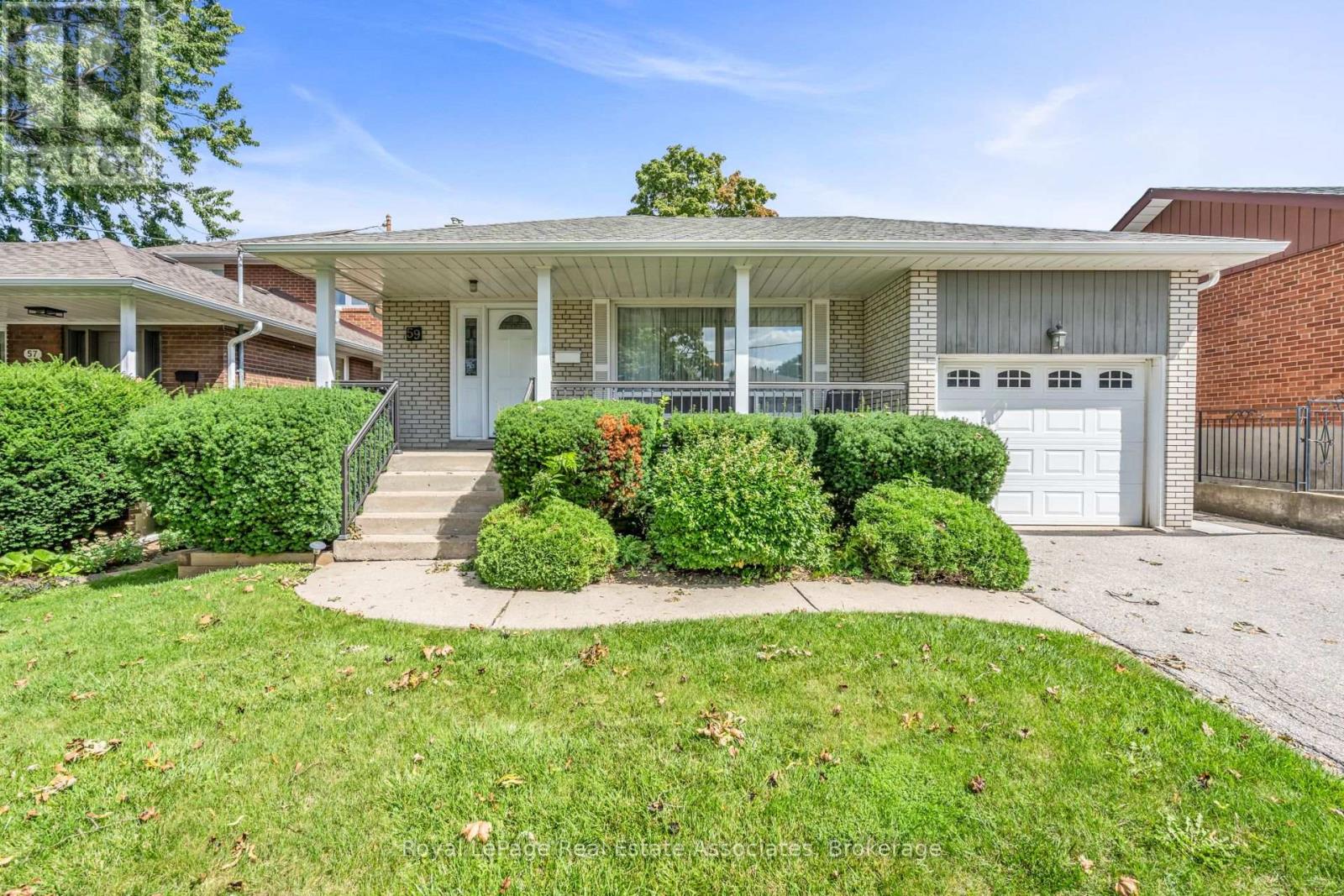 MLS® listing #30452433 for sale located at 59 STAPLETON DRIVE