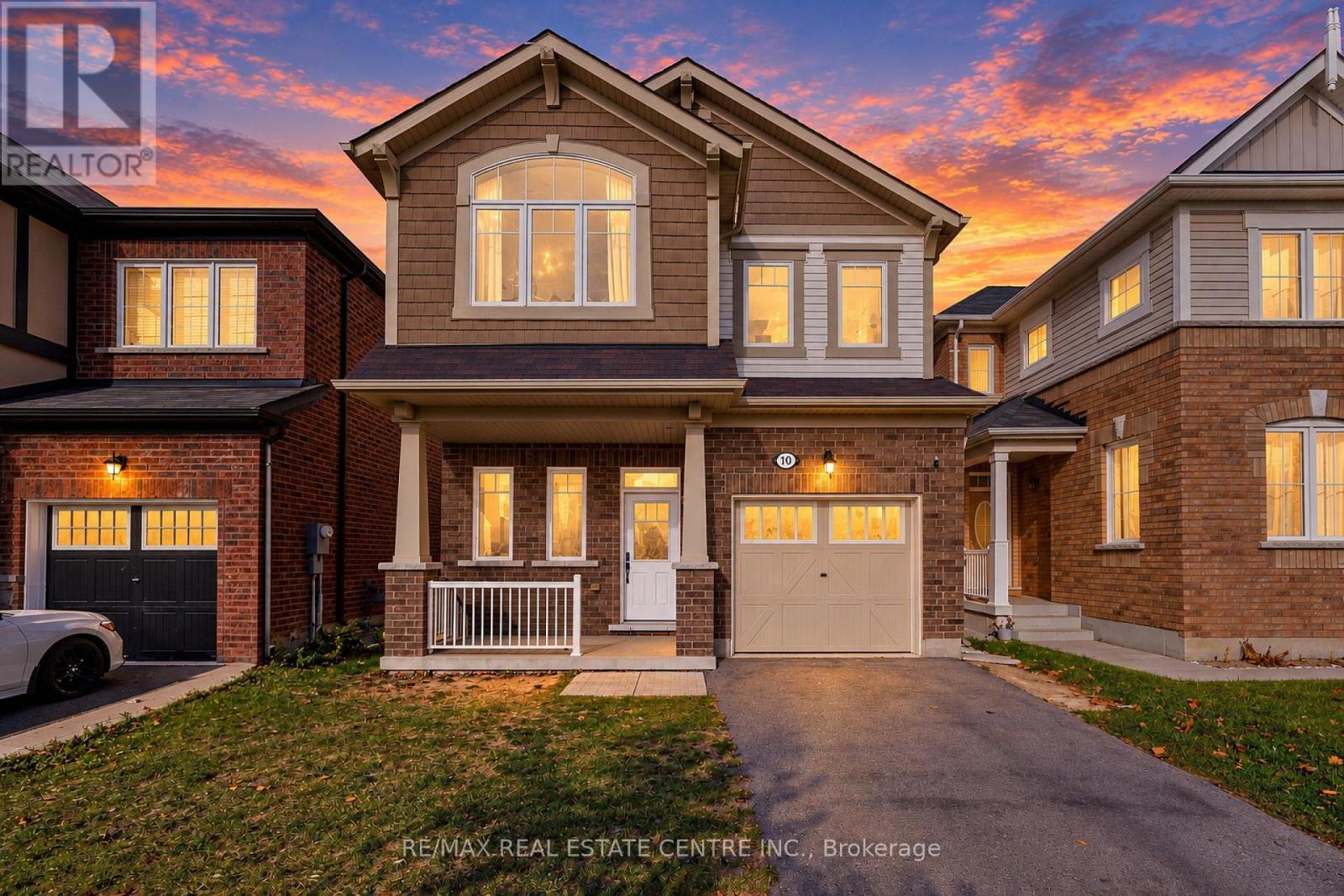 MLS® listing #30452438 for sale located at 10 MINCING TRAIL