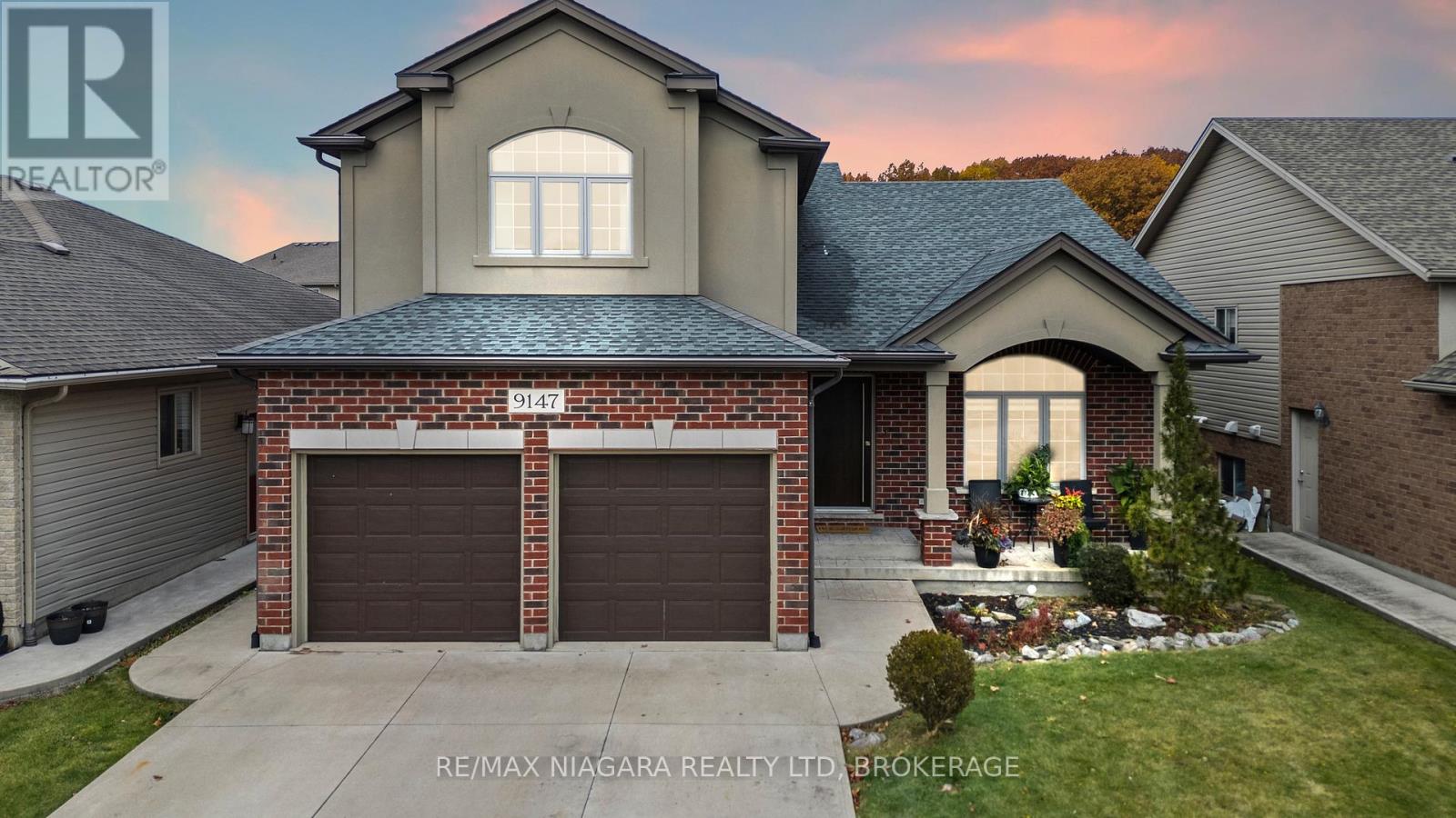 MLS® listing #30454631 for sale located at 9147 HENDERSHOT BOULEVARD