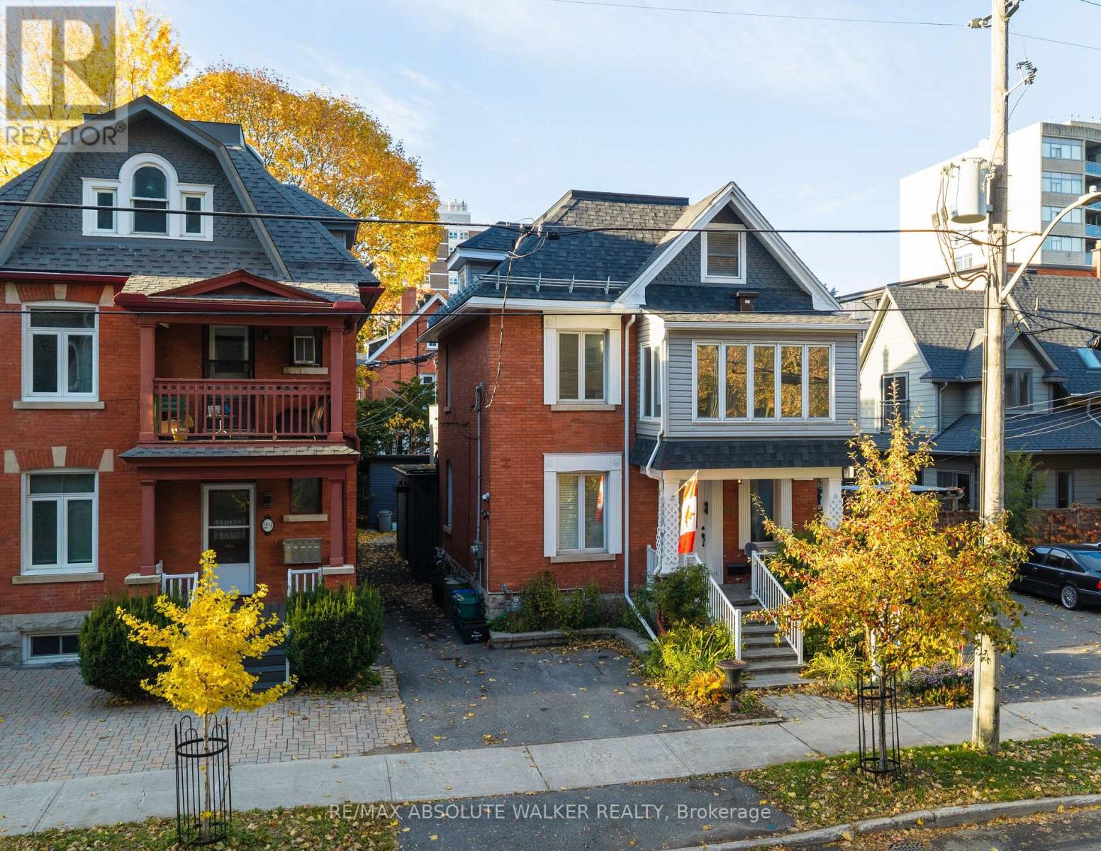 MLS® listing #30454915 for sale located at 27 ARGYLE AVENUE
