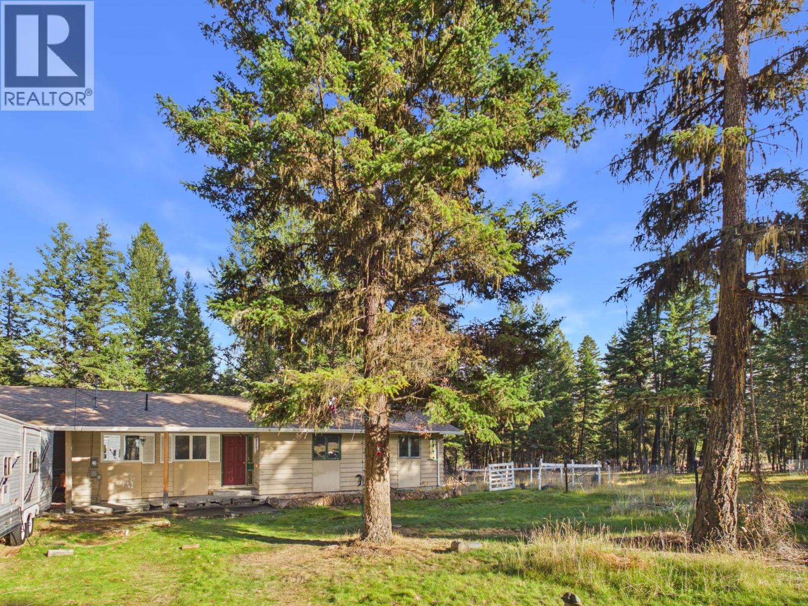 MLS® listing #30455392 for sale located at 1389 FLETT ROAD