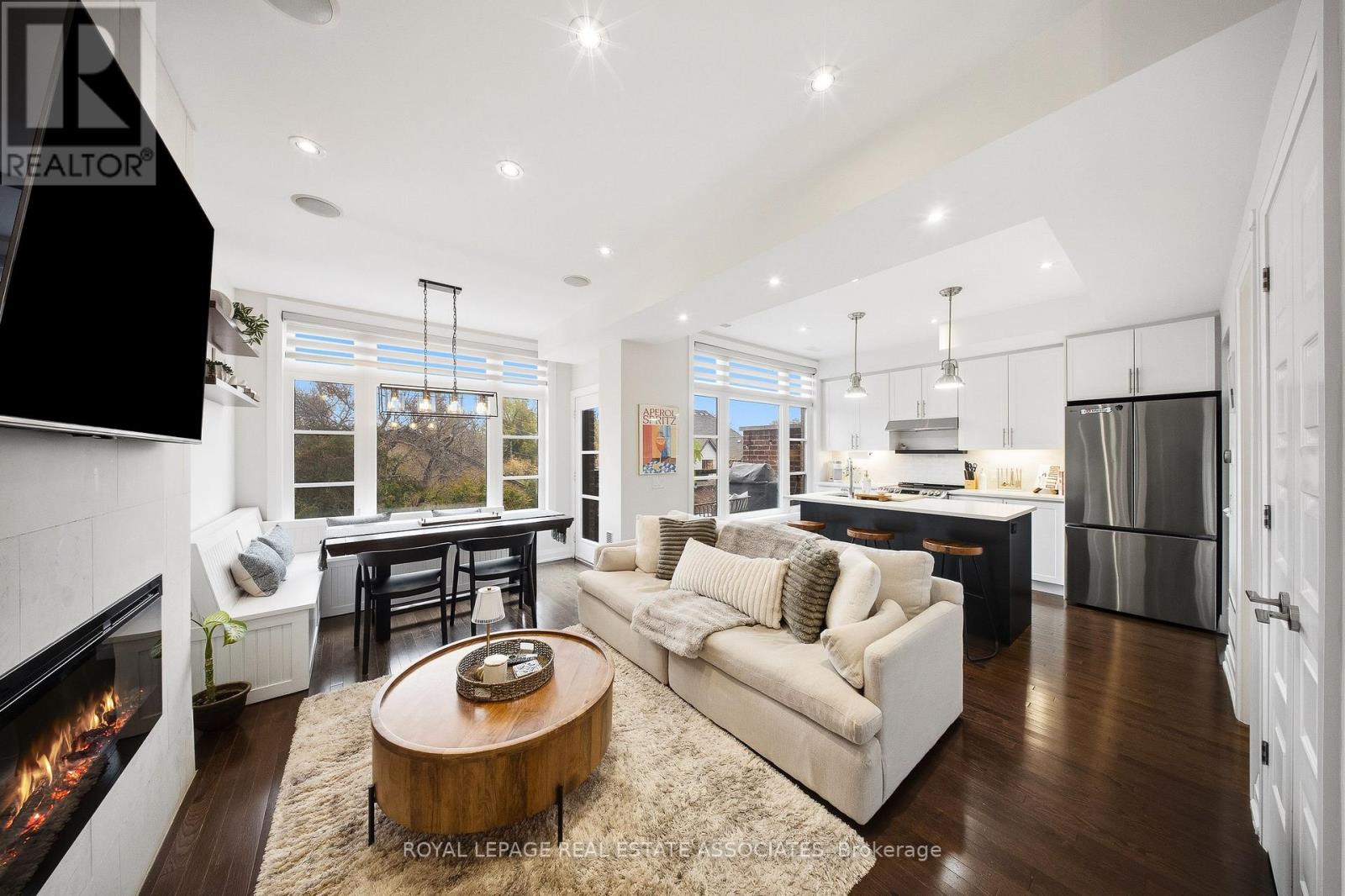 MLS® listing #30455653 for sale located at 8 - 8171 KIPLING AVENUE