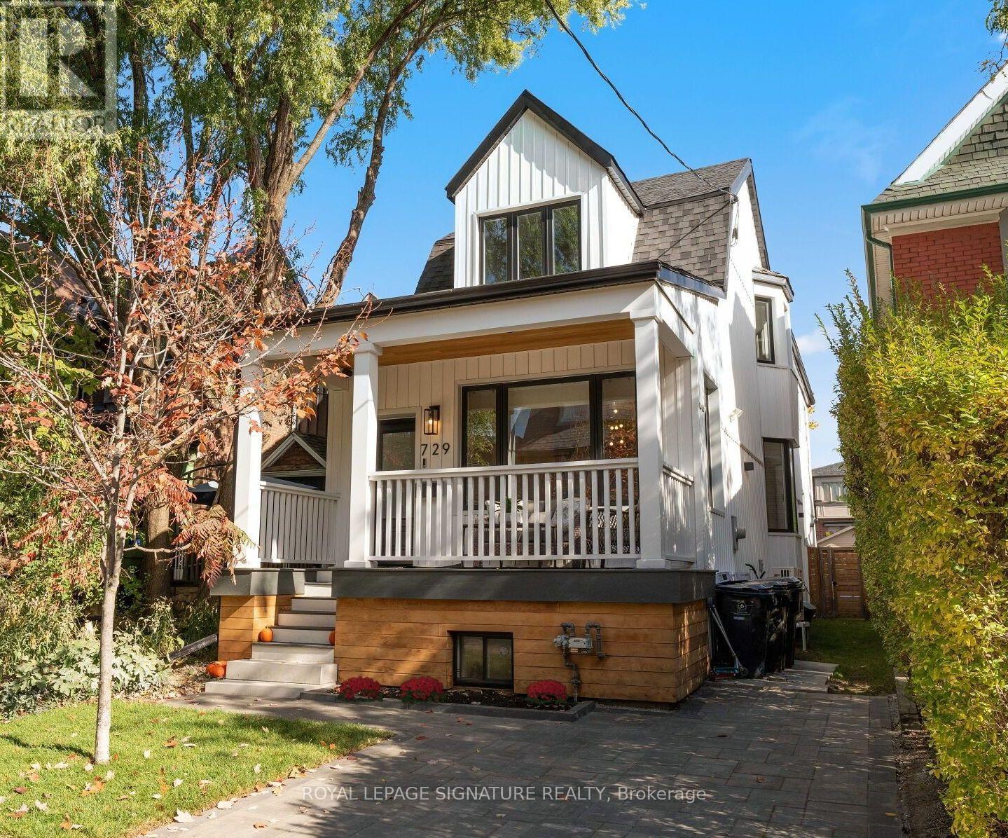 MLS® listing #30455662 for sale located at 729 GLADSTONE AVENUE