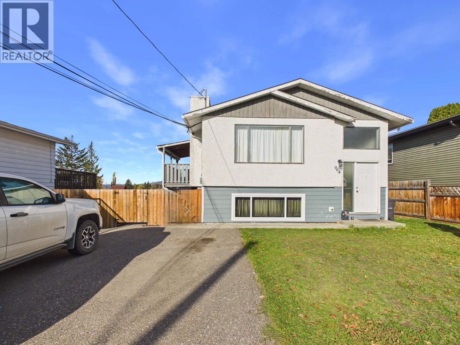 MLS® listing #30455670 for sale located at 964 HUSTON STREET