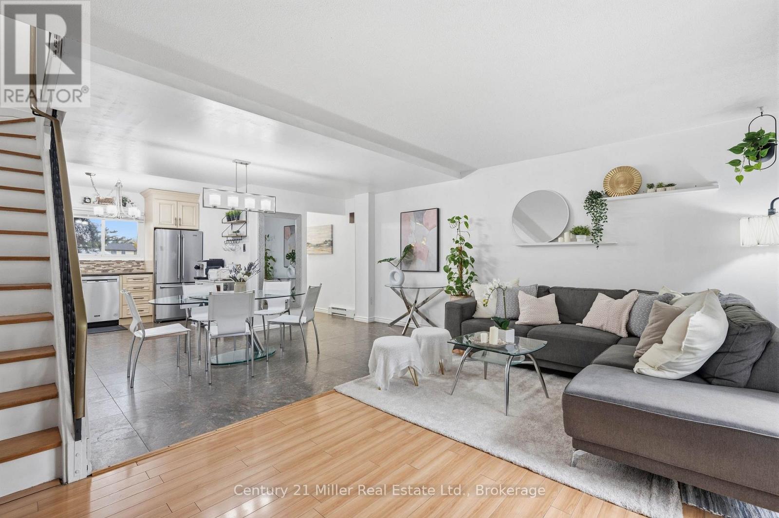 MLS® listing #30455697 for sale located at 26 - 162 JANSEN AVENUE