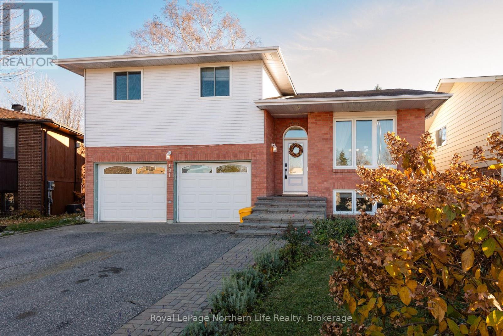 MLS® listing #30456276 for sale located at 481 MAPLEWOOD AVENUE