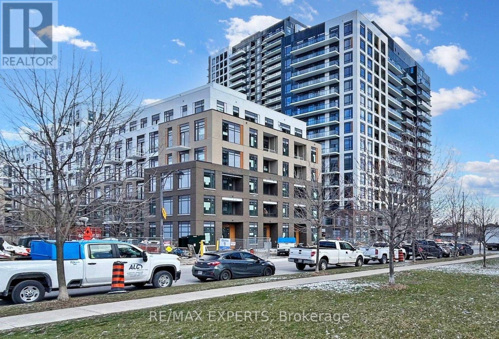 MLS® listing #30456372 for sale located at B-808 - 7950 BATHURST STREET