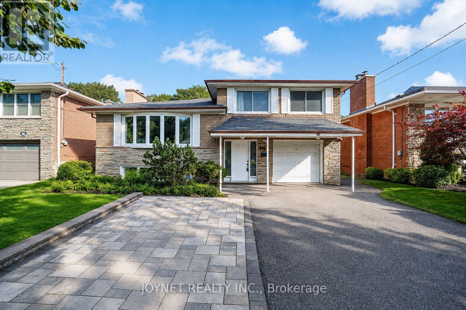 MLS® listing #30456909 for sale located at 42 BRUCEDALE CRESCENT