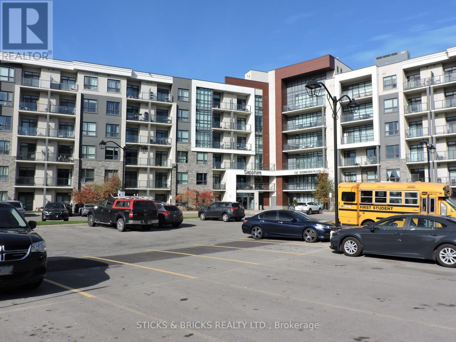 MLS® listing #30457464 for sale located at 518 - 125 SHOREVIEW PLACE
