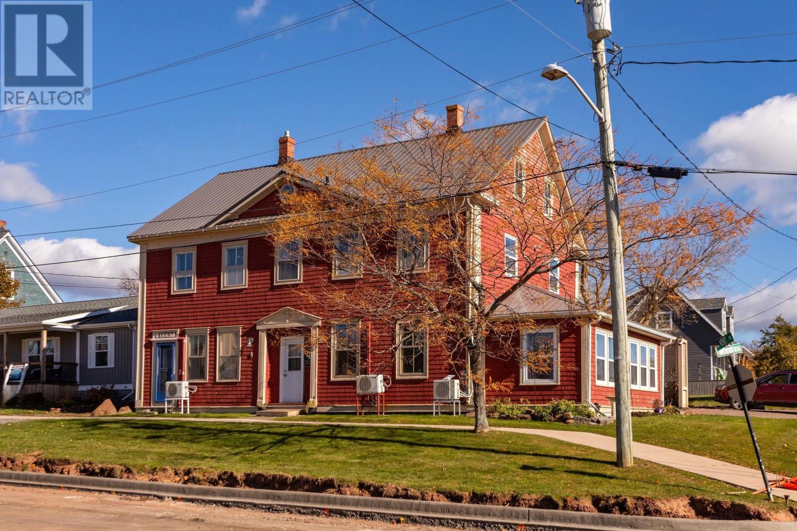 MLS® listing #30457616 for sale located at 4 KENT Street