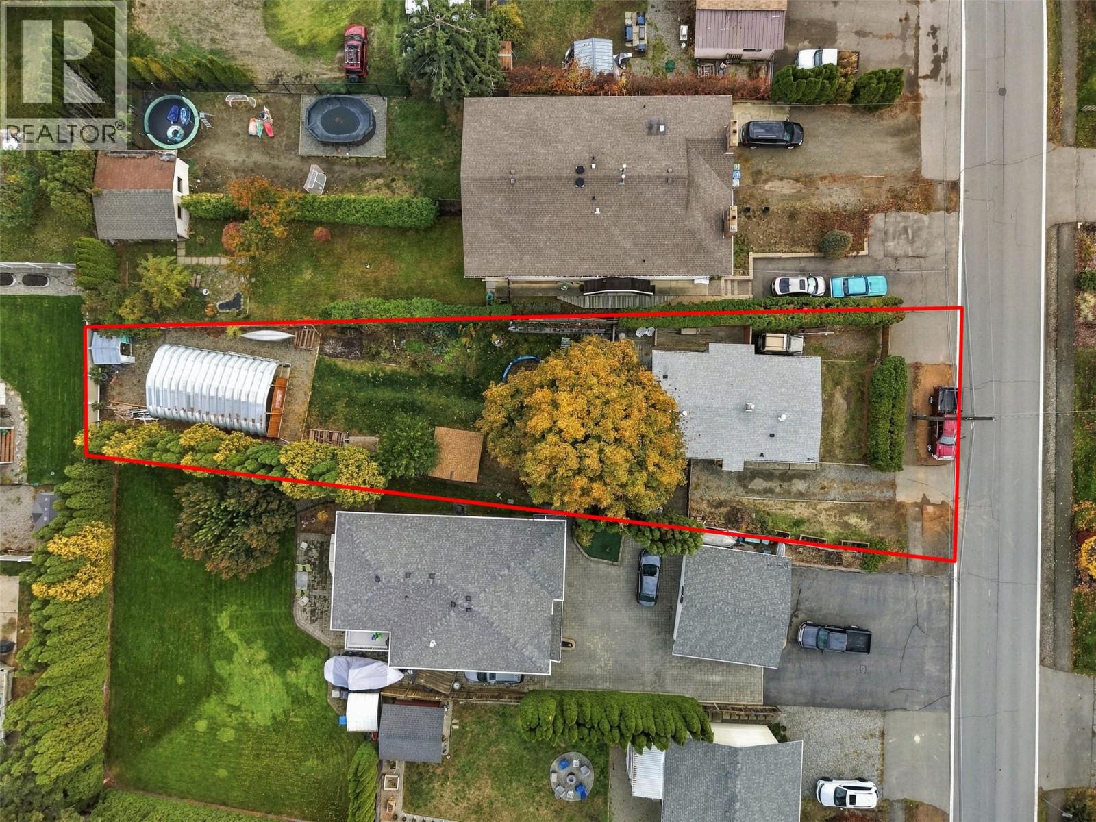 MLS® listing #30458452 for sale located at 2542 Fleetwood Avenue