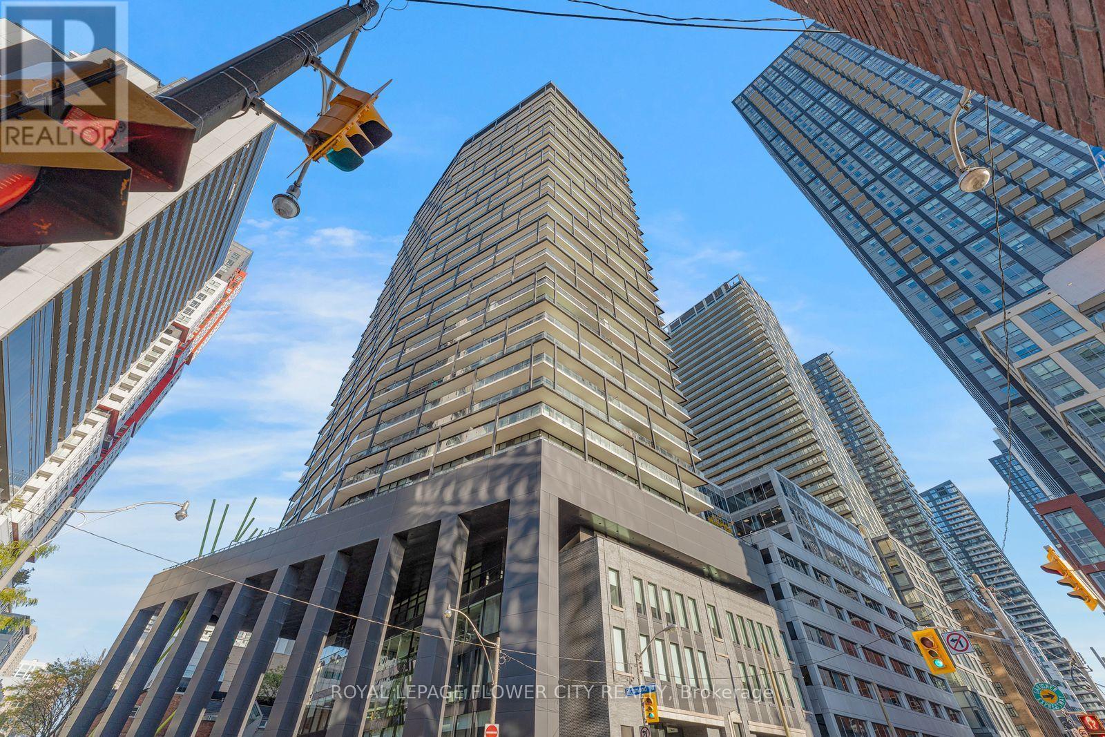 MLS® listing #30458878 for sale located at 2903 - 125 PETER STREET