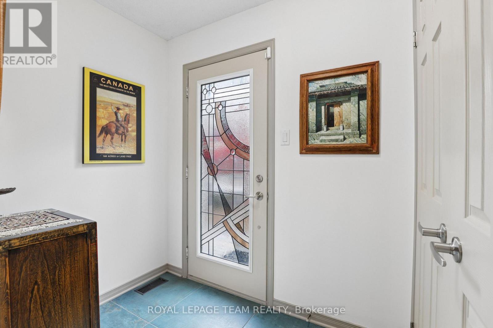 MLS® listing #30460127 for sale located at 11 CRAFTSMAN PRIVATE