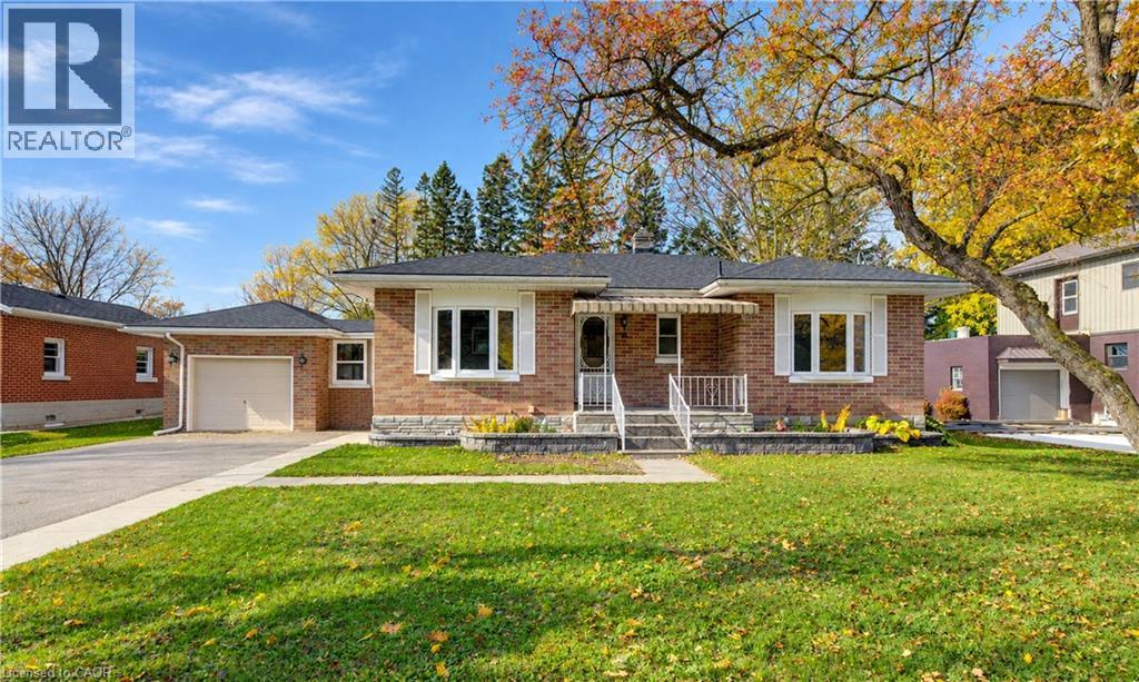 MLS® listing #30460690 for sale located at 16 SNYDER Avenue S