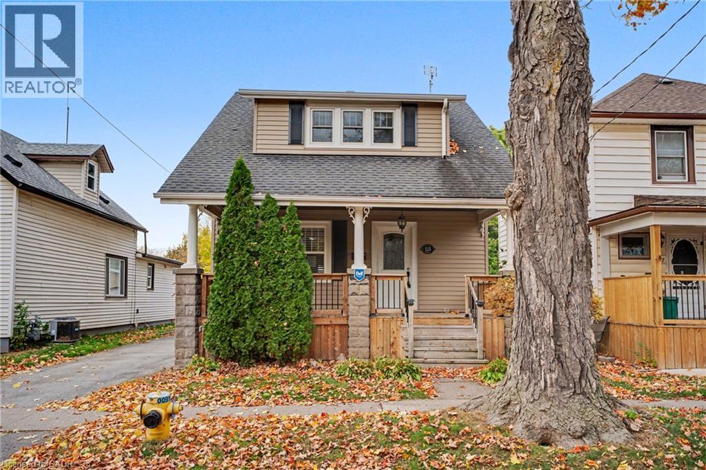 MLS® listing #30460772 for sale located at 125 E DUFFERIN Street E