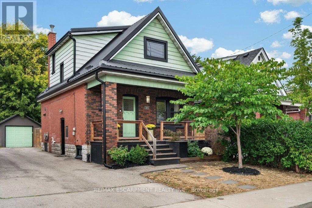 MLS® listing #30461092 for sale located at 101 COPE STREET