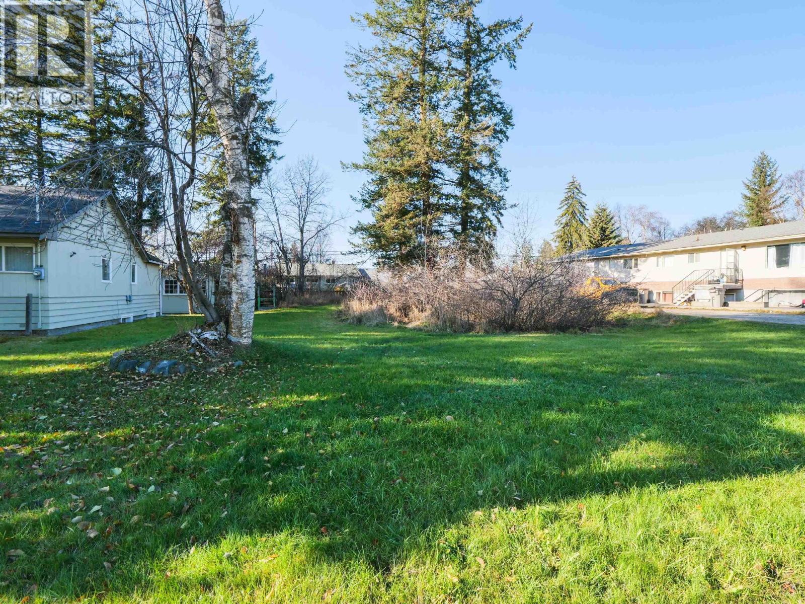 MLS® listing #30463975 for sale located at 633 WILSON STREET