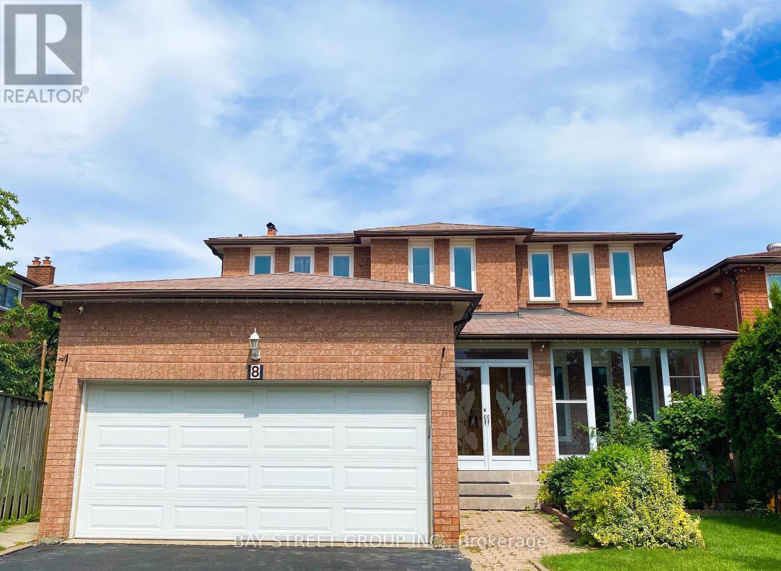 MLS® listing #30464240 for sale located at 8 PURCELL SQUARE