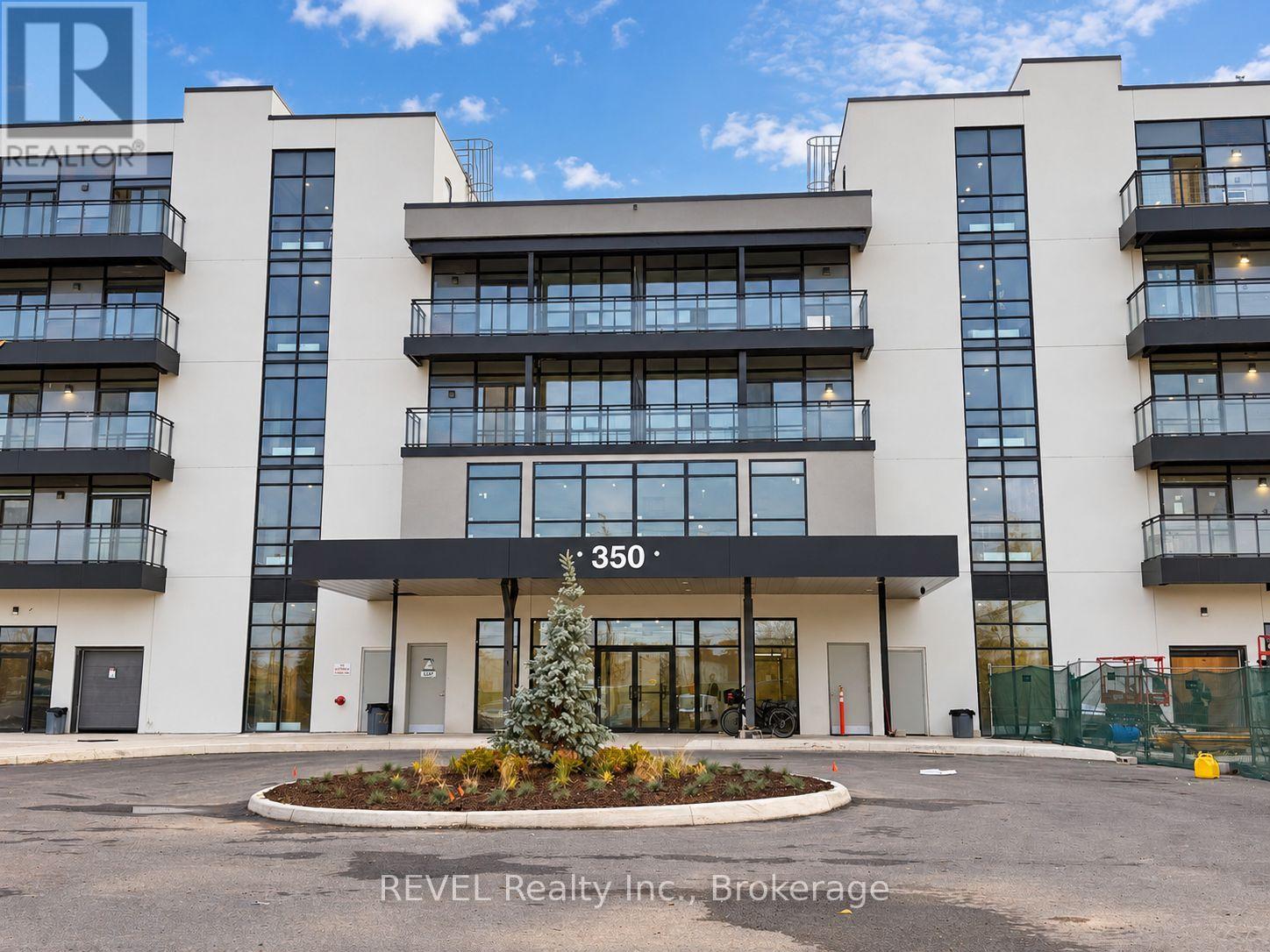 MLS® listing #30464286 for sale located at PH05 - 350 PRINCE CHARLES DRIVE
