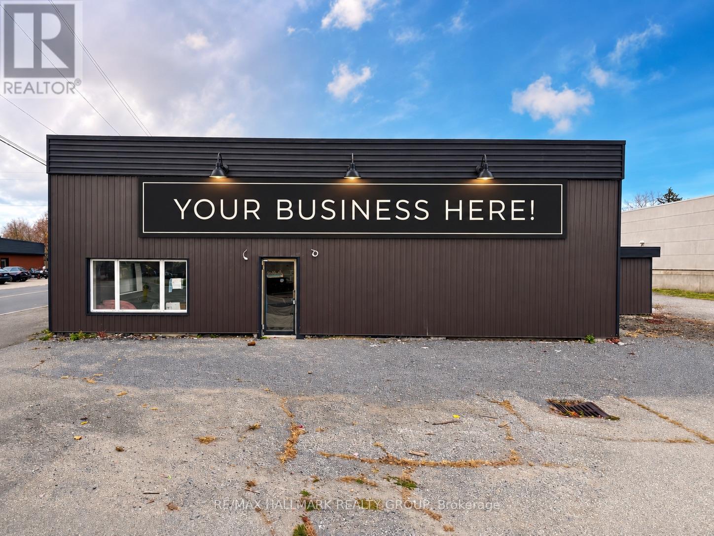 MLS® listing #30464363 for sale located at 75 WILLIAM STREET