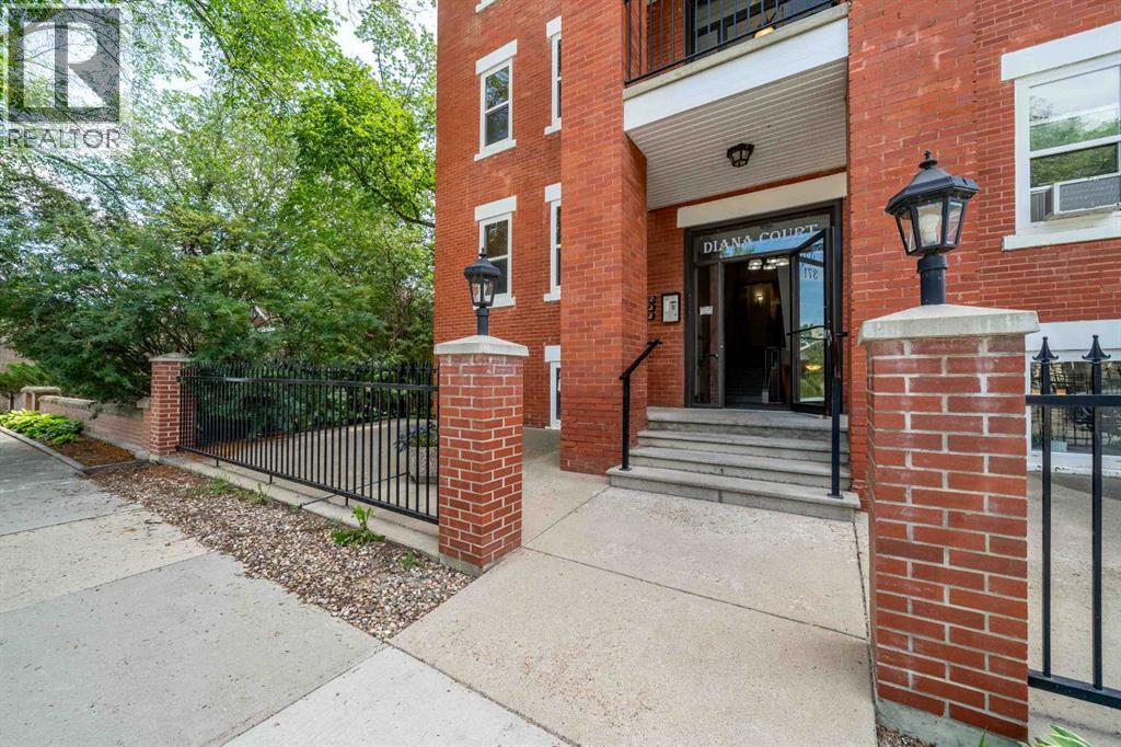 MLS® listing #30464635 for sale located at 102, 371 Aberdeen Street SE