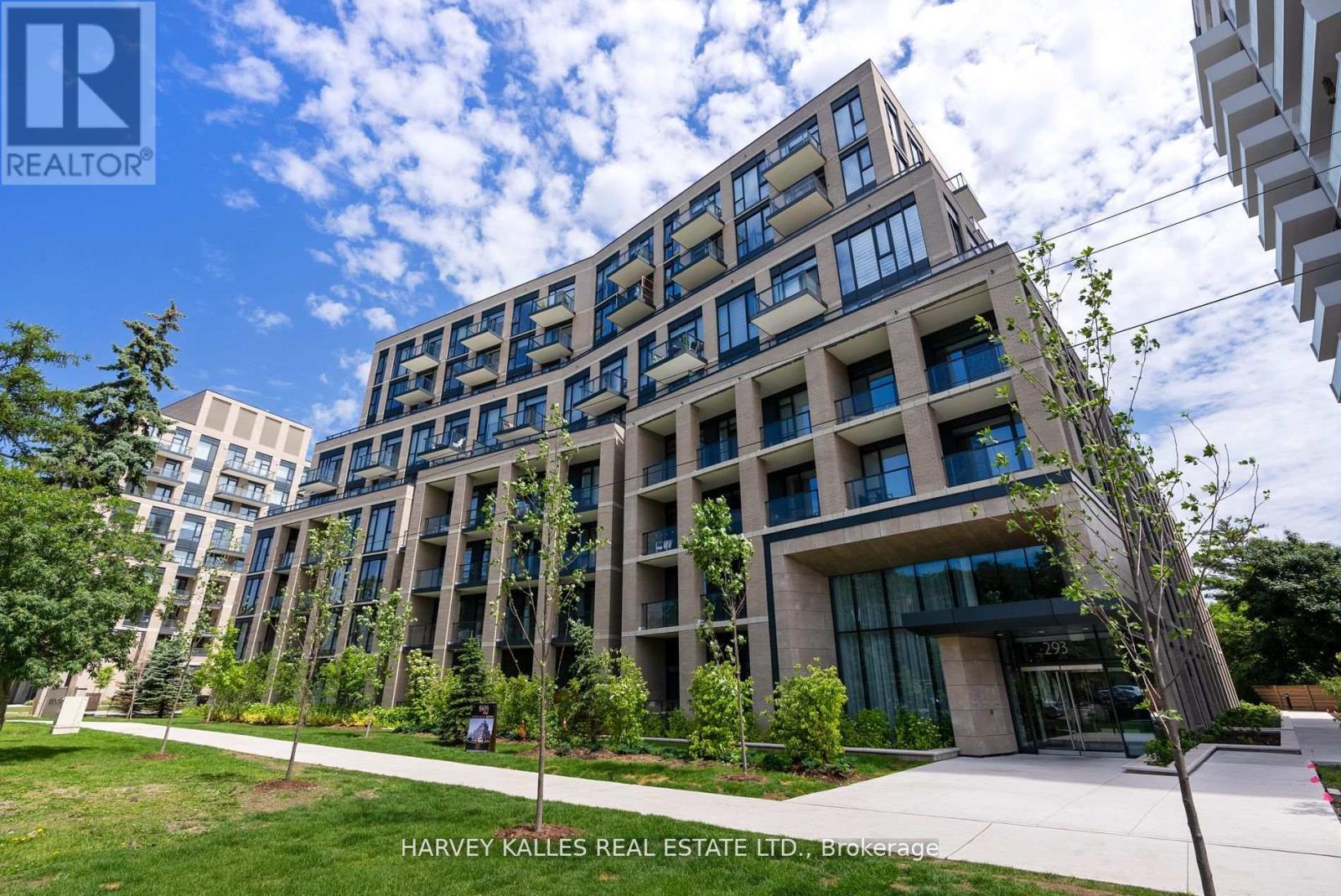 MLS® listing #30464844 for sale located at 620 - 293 THE KINGSWAY
