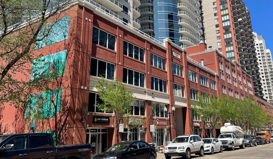 302 10138 104 Street, 43689710, Alberta,