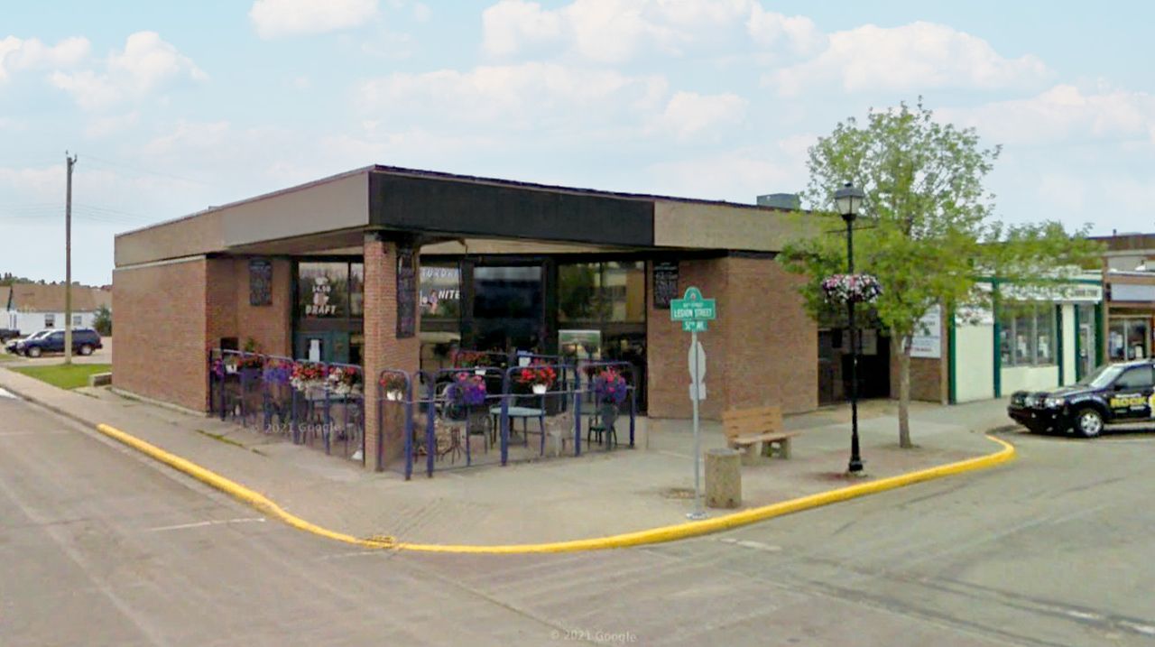 5115 50 Street, 43691004, Alberta,