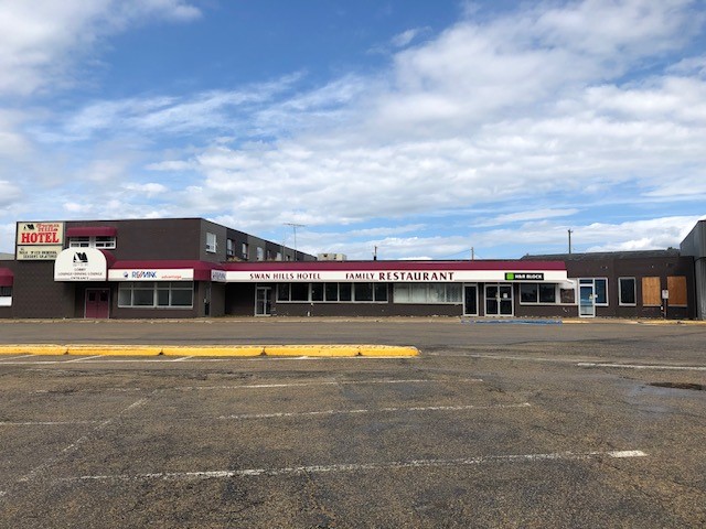  44151176, Alberta,