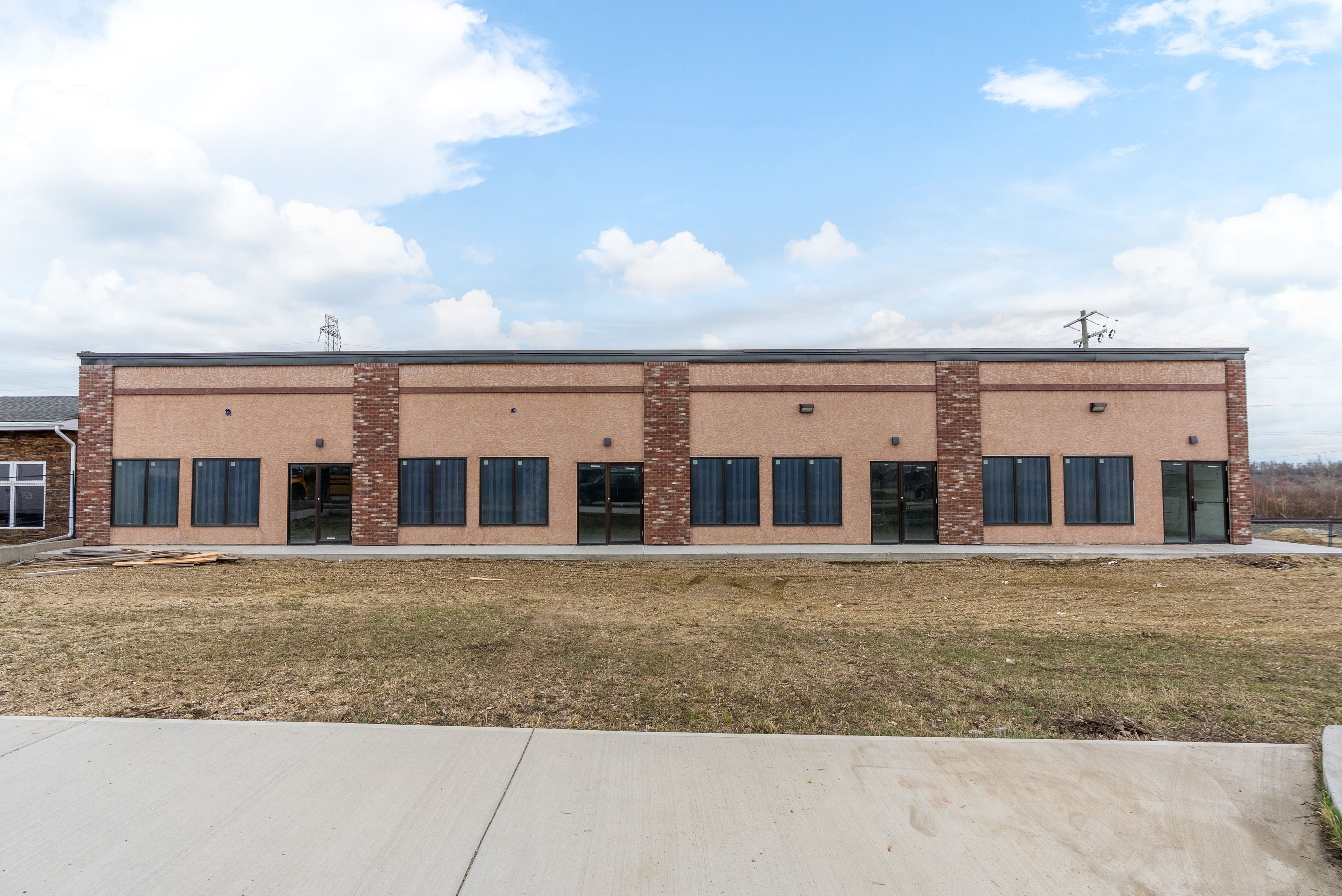 5235 51 Avenue, 44762380, Alberta,