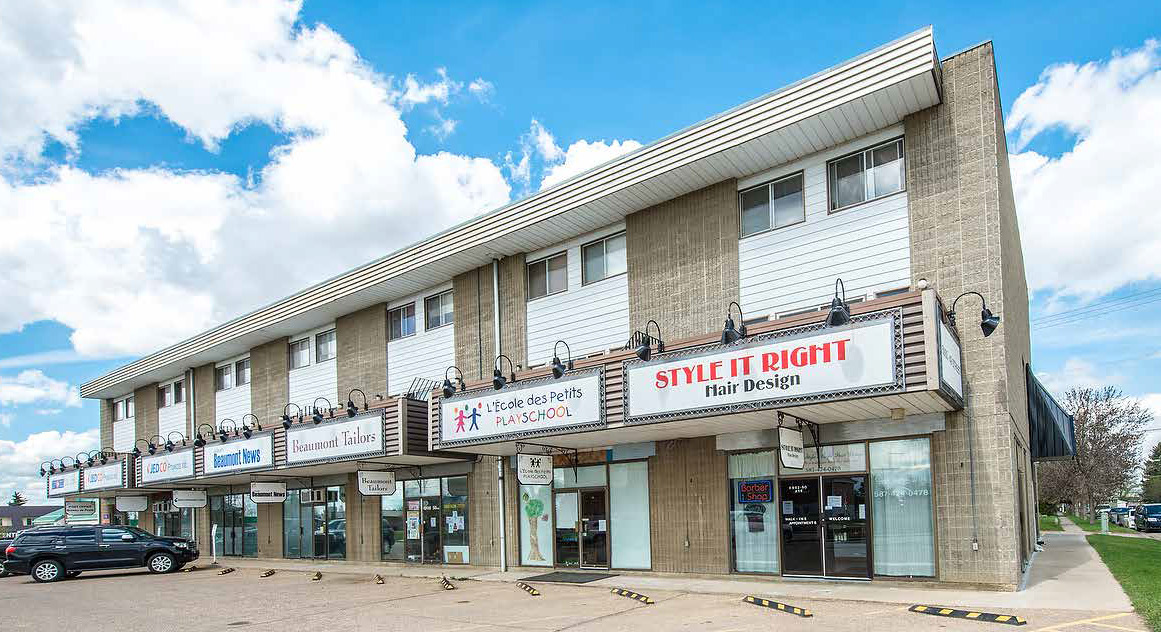 4902 50 Avenue, 44921035, Alberta,